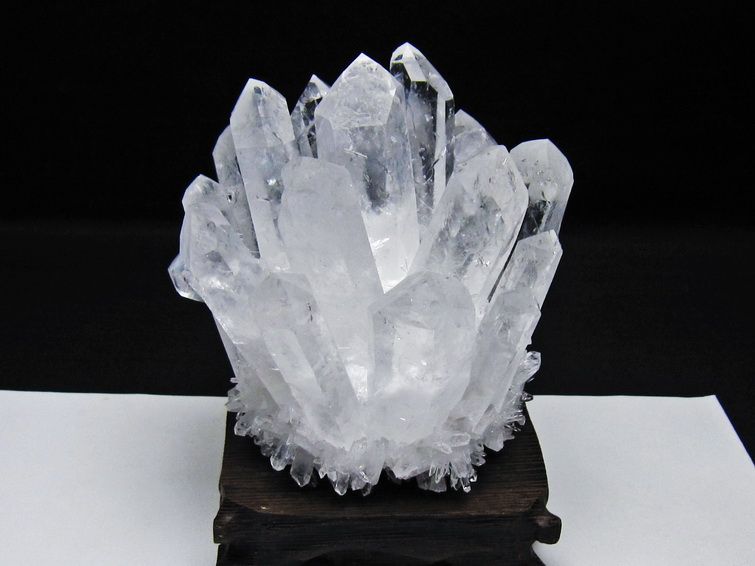 水晶 クラスター 水晶 原石 台座付属 一点物 182-8636