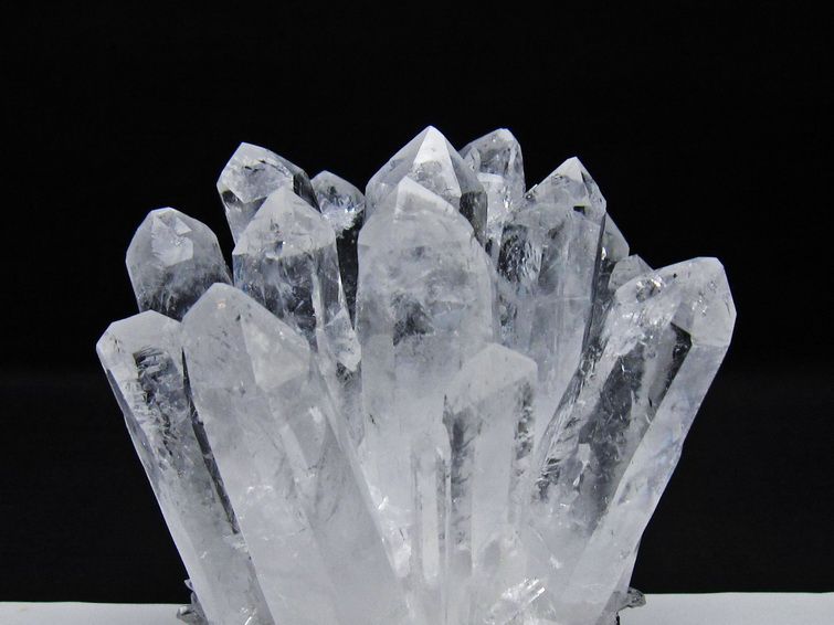 水晶 クラスター 水晶 原石 台座付属 一点物 182-8637