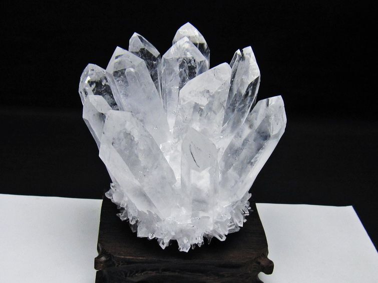 水晶 クラスター 水晶 原石 台座付属 一点物 182-8639