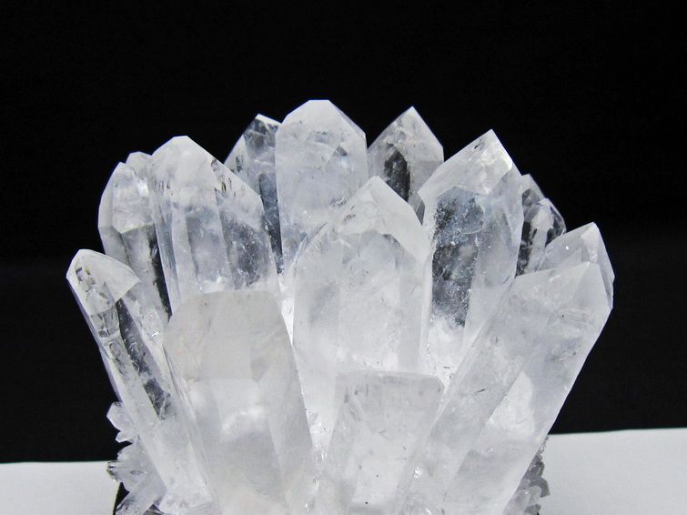 水晶 クラスター 水晶 原石 台座付属 一点物 182-8646