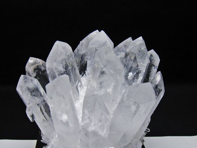 水晶 クラスター 水晶 原石 台座付属 一点物 182-8647