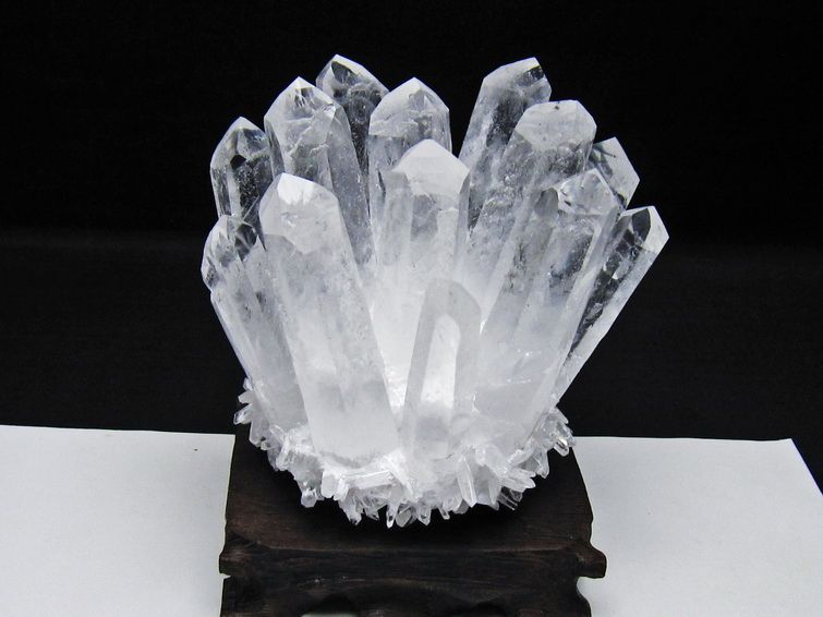 水晶 クラスター 水晶 原石 台座付属 一点物 182-8650