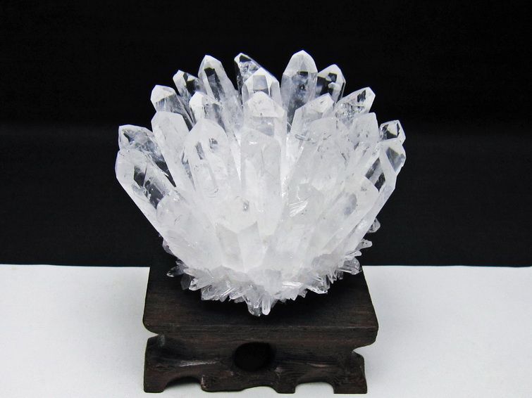 水晶 クラスター 水晶 原石 台座付属 一点物 182-8654