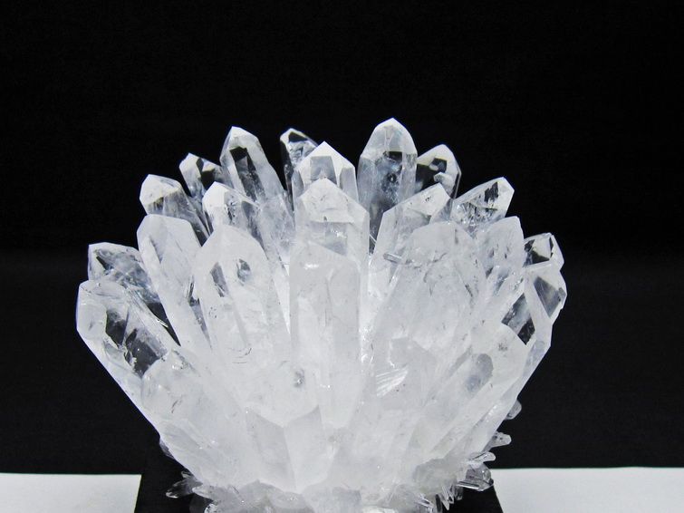 水晶 クラスター 水晶 原石 台座付属 一点物 182-8654