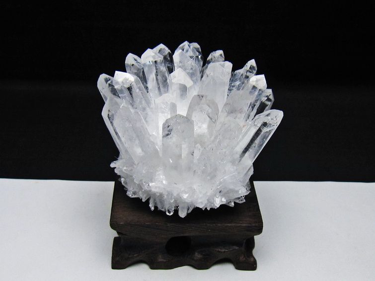 水晶 クラスター 水晶 原石 台座付属 一点物 182-8657