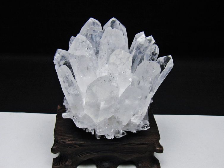 水晶 クラスター 水晶 原石 台座付属 一点物 182-8659