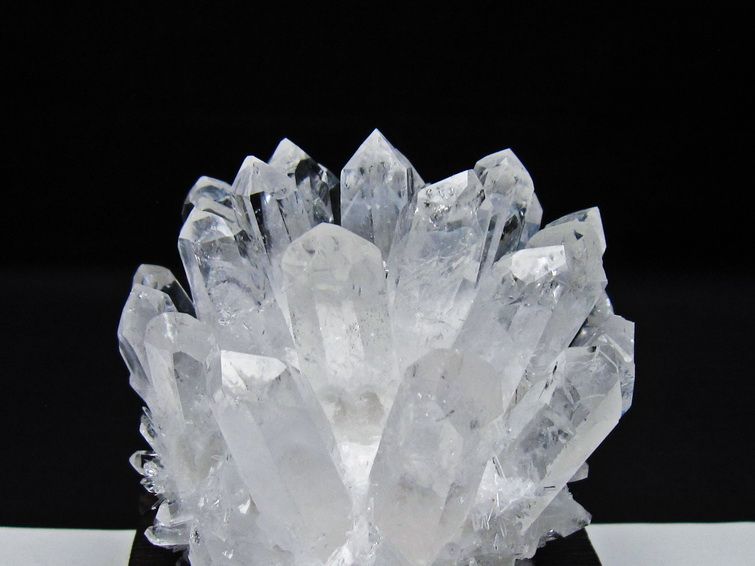 水晶 クラスター 水晶 原石 台座付属 一点物 182-8660