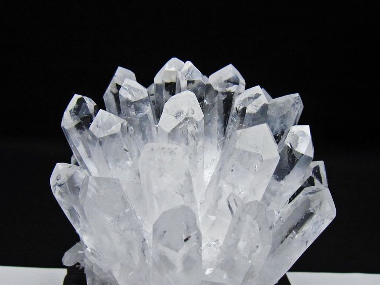 水晶 クラスター 水晶 原石 台座付属 一点物 182-8661