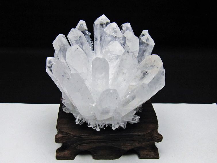 水晶 クラスター 水晶 原石 台座付属 一点物 182-8662
