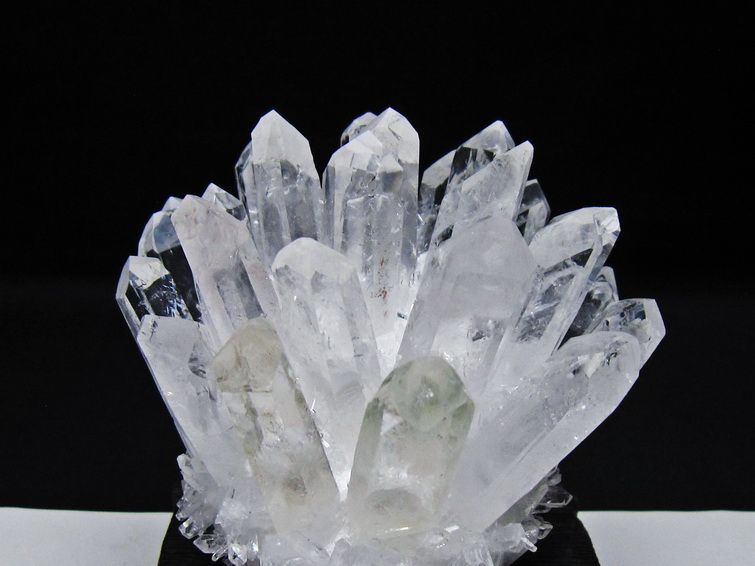 水晶 クラスター 水晶 原石 台座付属 一点物 182-8665