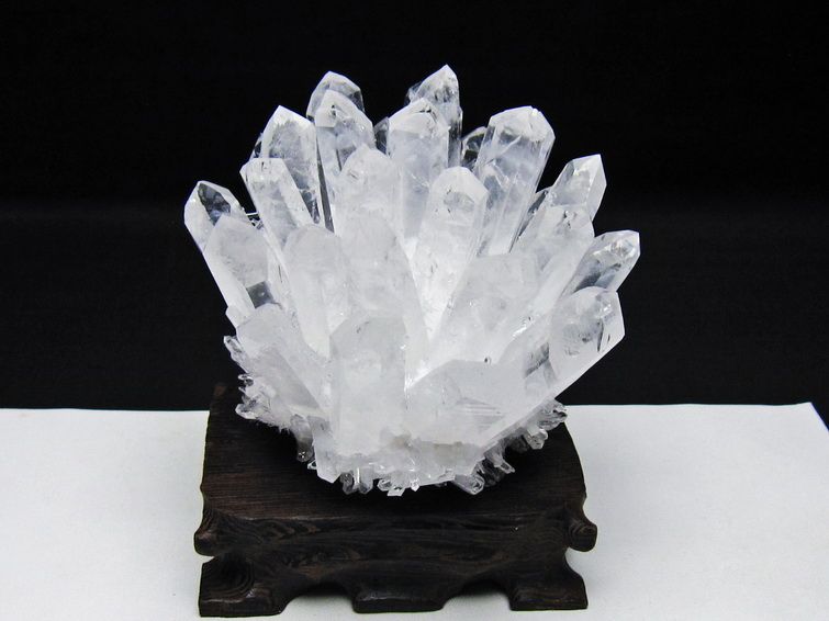水晶 クラスター 水晶 原石 台座付属 一点物 182-8666