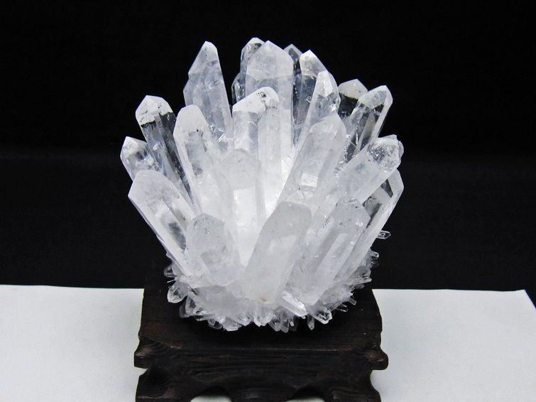 水晶 クラスター 水晶 原石 台座付属 一点物 182-8667