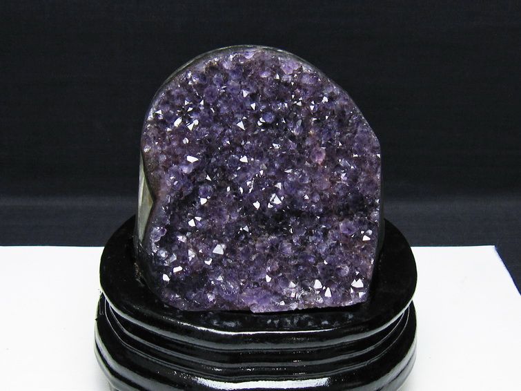 アメジスト クラスター ウルグアイ産 アメジスト 原石 amethyst 台座付属 一点物 182-8723