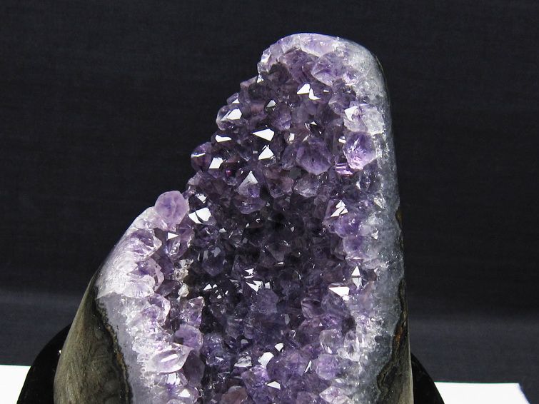 アメジスト クラスター ウルグアイ産 アメジスト 原石 amethyst 台座付属 一点物 182-8725