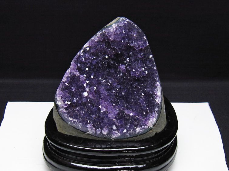アメジスト クラスター ウルグアイ産 アメジスト 原石 amethyst 台座付属 一点物 182-8727