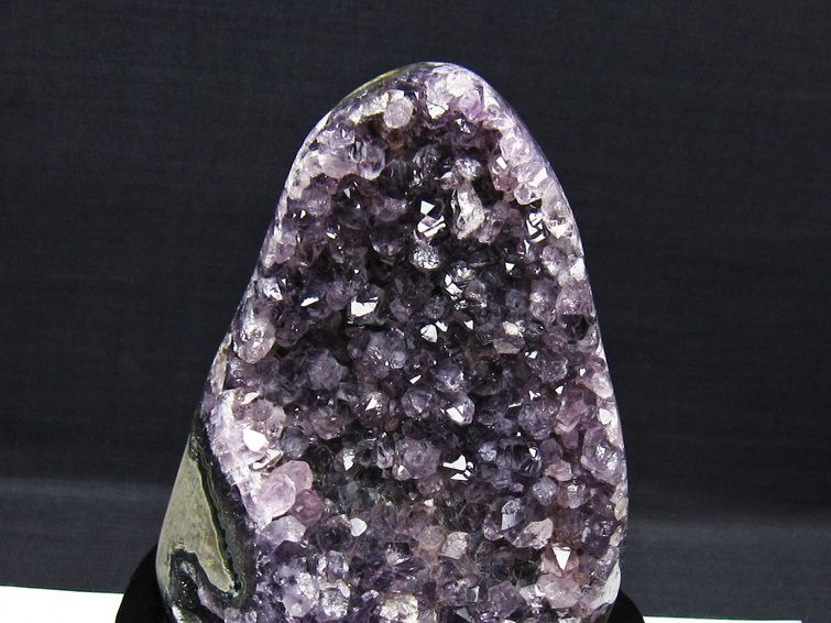 アメジスト クラスター ウルグアイ産 アメジスト 原石 amethyst 台座付属 一点物 182-8731