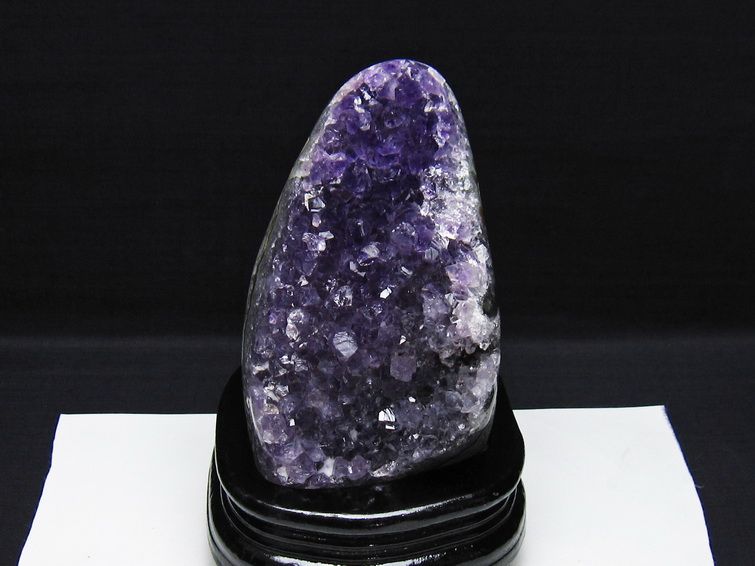 1.2Kg アメジスト クラスター ウルグアイ産 アメジスト 原石 amethyst 台座付属 一点物 182-8734