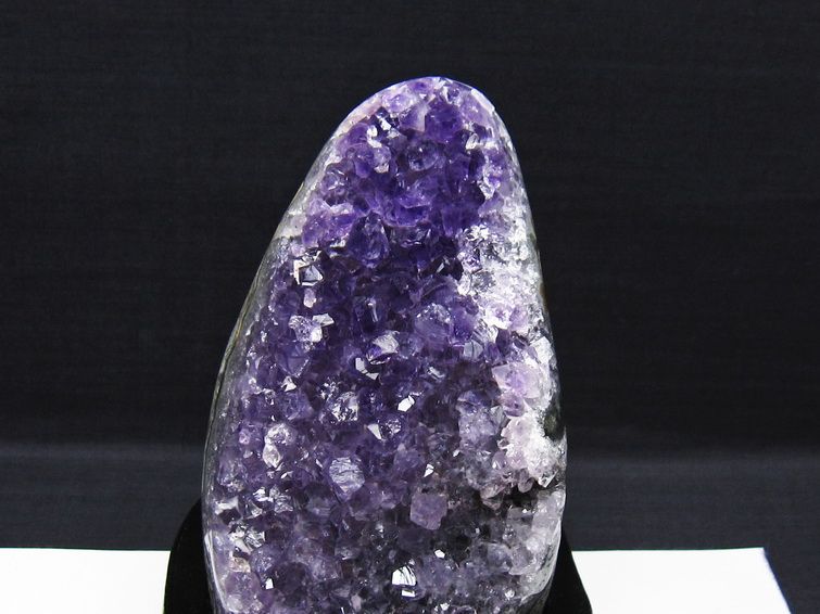 1.2Kg アメジスト クラスター ウルグアイ産 アメジスト 原石 amethyst 台座付属 一点物 182-8734