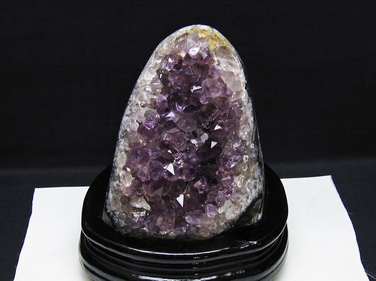 1.5Kg アメジスト クラスター ウルグアイ産 アメジスト 原石 amethyst 台座付属 一点物 182-8735