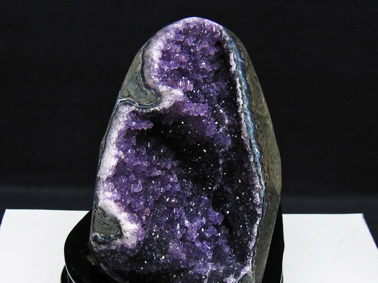 1.3Kg アメジスト クラスター ウルグアイ産 アメジスト 原石 amethyst 台座付属 一点物 182-8736