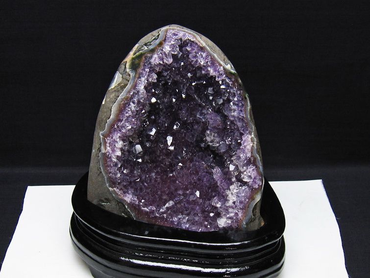 1.4Kg アメジスト クラスター ウルグアイ産 アメジスト 原石 amethyst 台座付属 一点物 182-8741