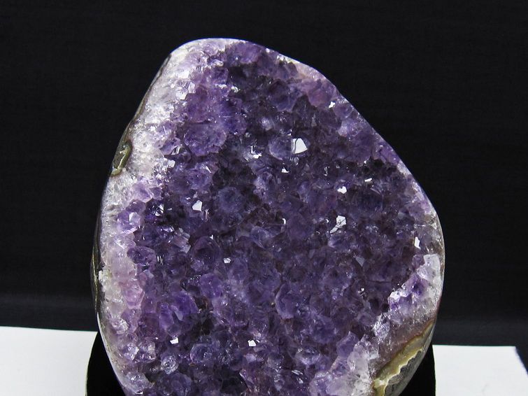 1.3Kg アメジスト クラスター ウルグアイ産 アメジスト 原石 amethyst 台座付属 一点物 182-8742