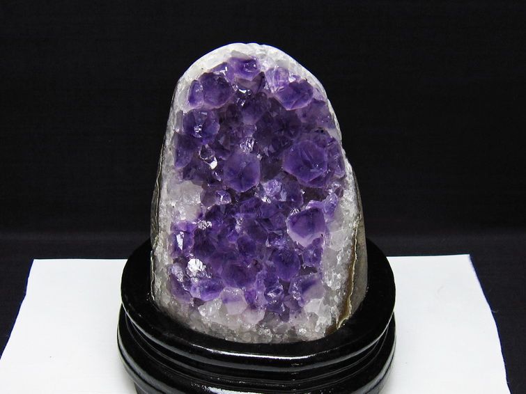 1.2Kg アメジスト クラスター ウルグアイ産 アメジスト 原石 amethyst 台座付属 一点物 182-8743