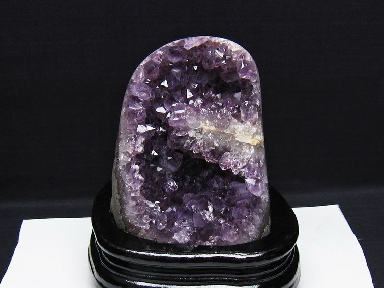 1.2Kg アメジスト クラスター ウルグアイ産 アメジスト 原石 amethyst 台座付属 一点物 182-8744