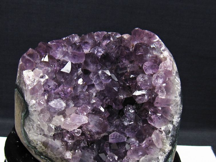 1.2Kg アメジスト クラスター ウルグアイ産 アメジスト 原石 amethyst 台座付属 一点物 182-8777
