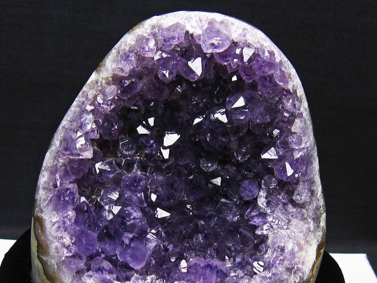 1.2Kg アメジスト クラスター ウルグアイ産 アメジスト 原石 amethyst 台座付属 一点物 182-8785