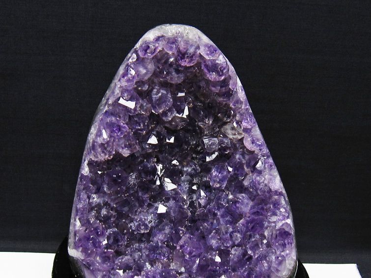 1.3Kg アメジスト クラスター ウルグアイ産 アメジスト 原石 amethyst 台座付属 一点物 182-8790