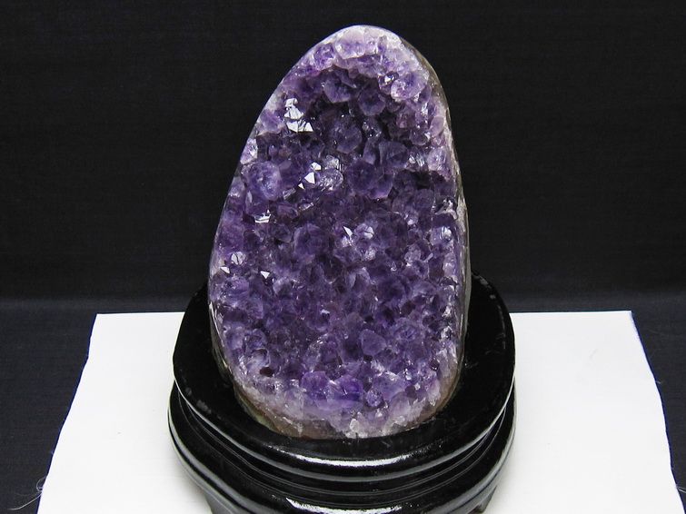 1.3Kg アメジスト クラスター ウルグアイ産 アメジスト 原石 amethyst 台座付属 一点物 182-8791