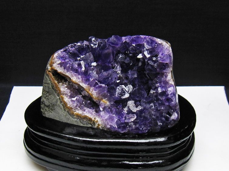 アメジスト クラスター ウルグアイ産 アメジスト 原石 amethyst 台座付属 一点物 182-8794