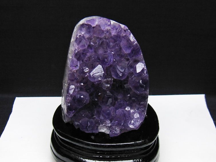 アメジスト クラスター ウルグアイ産 アメジスト 原石 amethyst 台座付属 一点物 182-8795