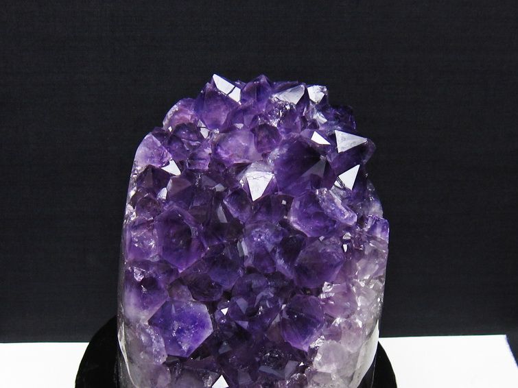 1.4Kg アメジスト 原石 ウルグアイ産 アメジスト クラスター amethyst 台座付属 一点物 182-8808