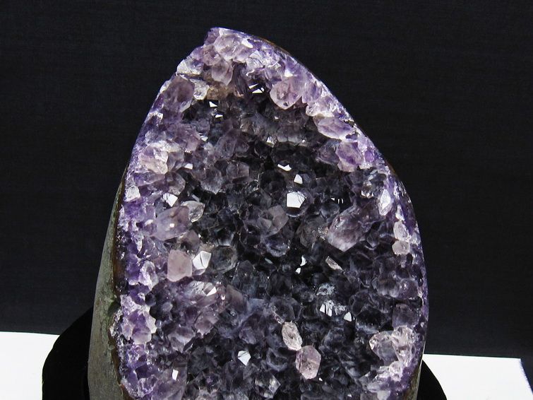 1.3Kg アメジスト 原石 ウルグアイ産 アメジスト クラスター amethyst 台座付属 一点物 182-8811