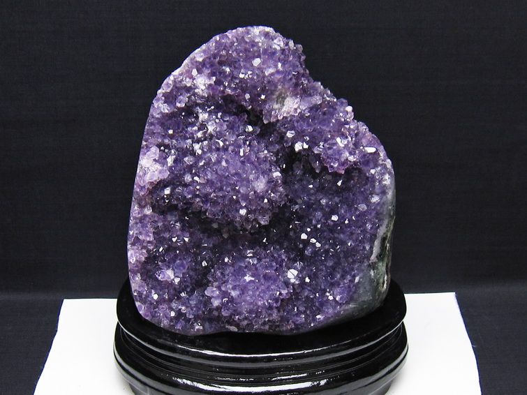 1.9Kg アメジスト 原石 ウルグアイ産 アメジスト クラスター amethyst 台座付属 一点物 182-8814