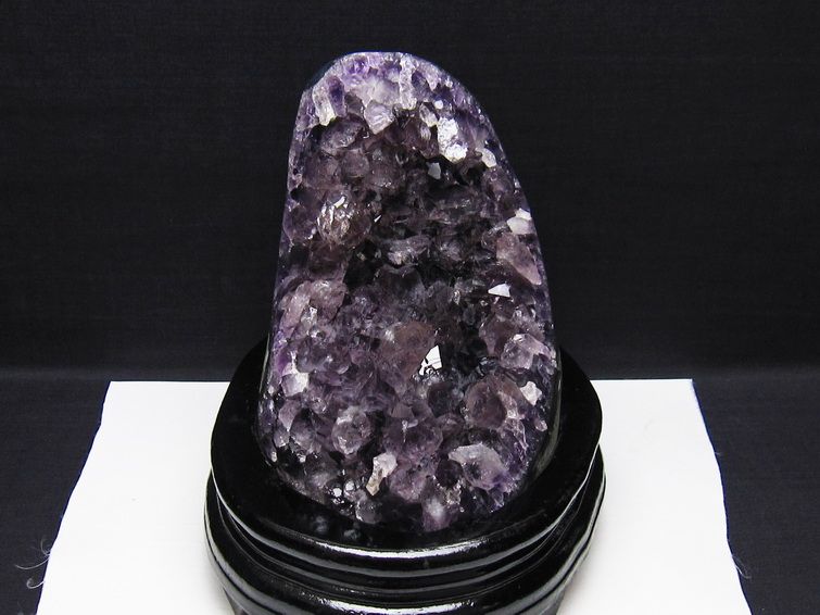 1.7Kg アメジスト 原石 ウルグアイ産 アメジスト クラスター amethyst 台座付属 一点物 182-8815