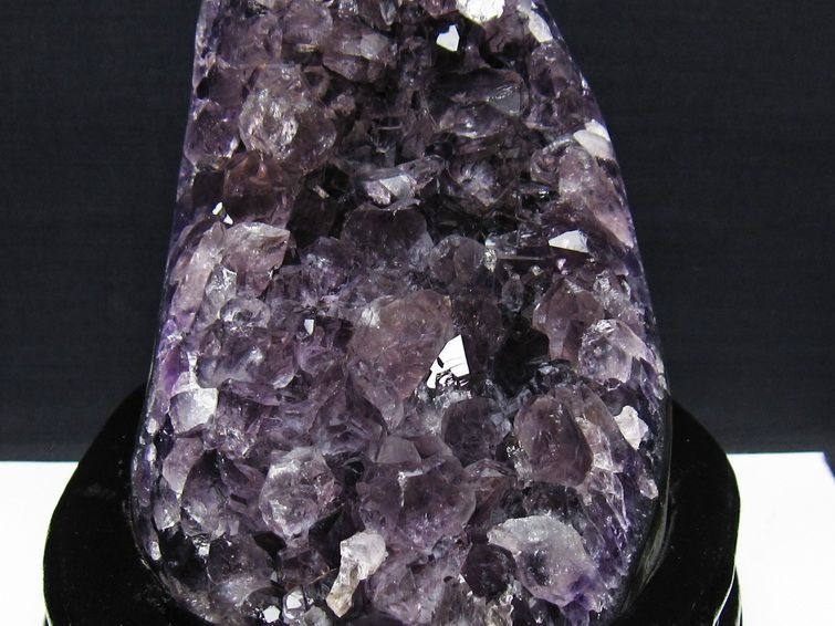 1.7Kg アメジスト 原石 ウルグアイ産 アメジスト クラスター amethyst 台座付属 一点物 182-8815