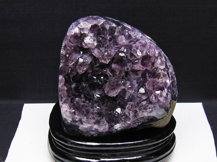 1.6Kg アメジスト 原石 ウルグアイ産 アメジスト クラスター amethyst 台座付属 一点物 182-8817