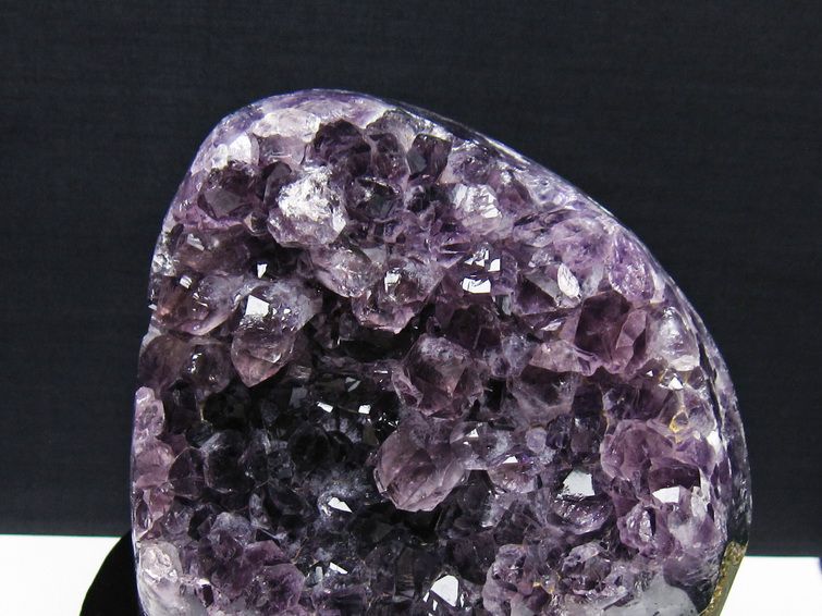 1.6Kg アメジスト 原石 ウルグアイ産 アメジスト クラスター amethyst 台座付属 一点物 182-8817
