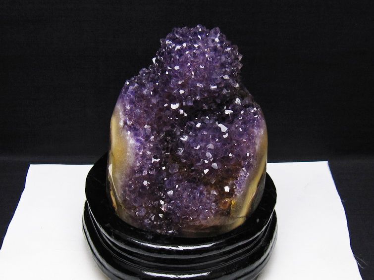 1.3Kg アメジスト クラスター ウルグアイ産 アメジスト 原石 amethyst 台座付属 一点物 182-8820