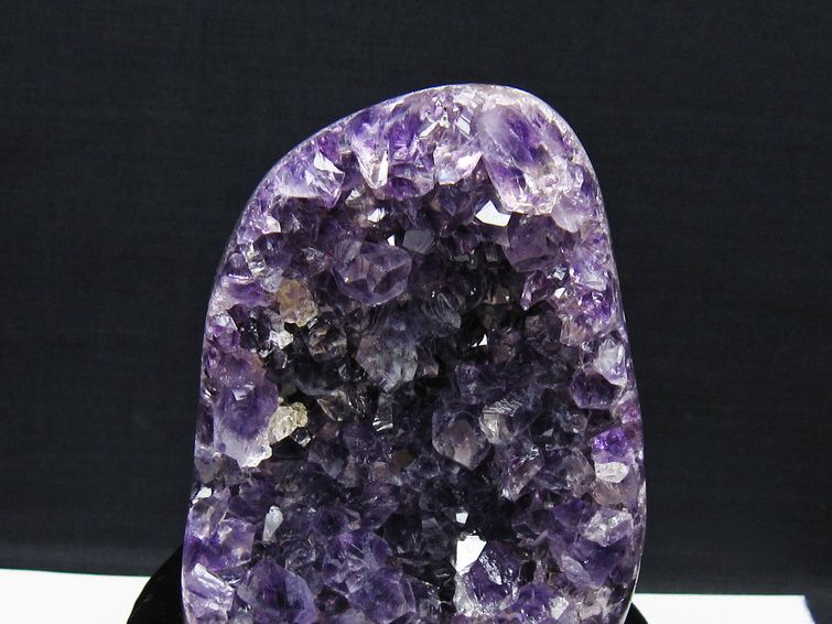 アメジスト クラスター ウルグアイ産 アメジスト 原石 amethyst 台座付属 一点物 182-8823