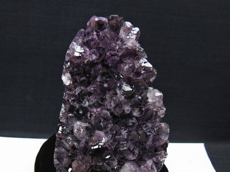 アメジスト クラスター ウルグアイ産 アメジスト 原石 amethyst 台座付属 一点物 182-8826