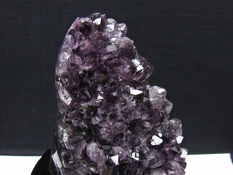 アメジスト クラスター ウルグアイ産 アメジスト 原石 amethyst 台座付属 一点物 182-8826