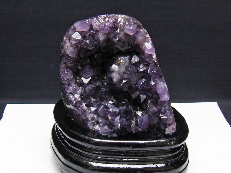アメジスト クラスター ウルグアイ産 アメジスト 原石 amethyst 台座付属 一点物 182-8827