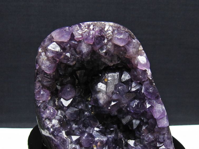 アメジスト クラスター ウルグアイ産 アメジスト 原石 amethyst 台座付属 一点物 182-8827