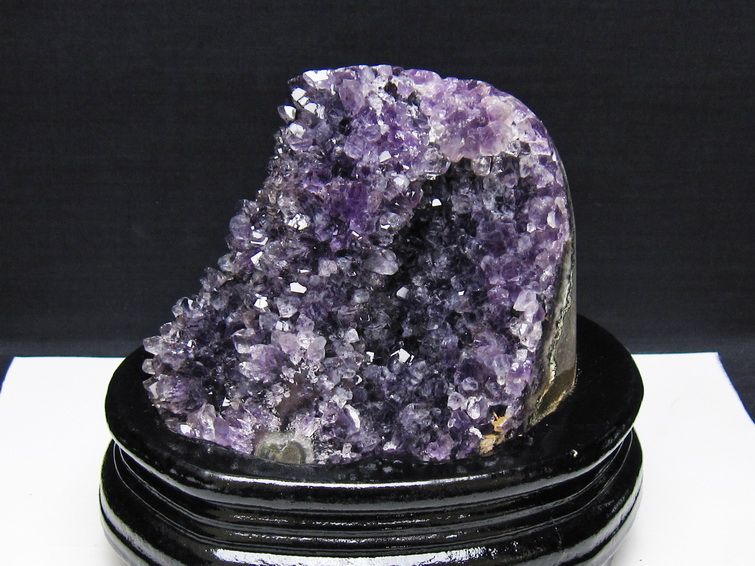 アメジスト クラスター ウルグアイ産 アメジスト 原石 amethyst 台座付属 一点物 182-8828