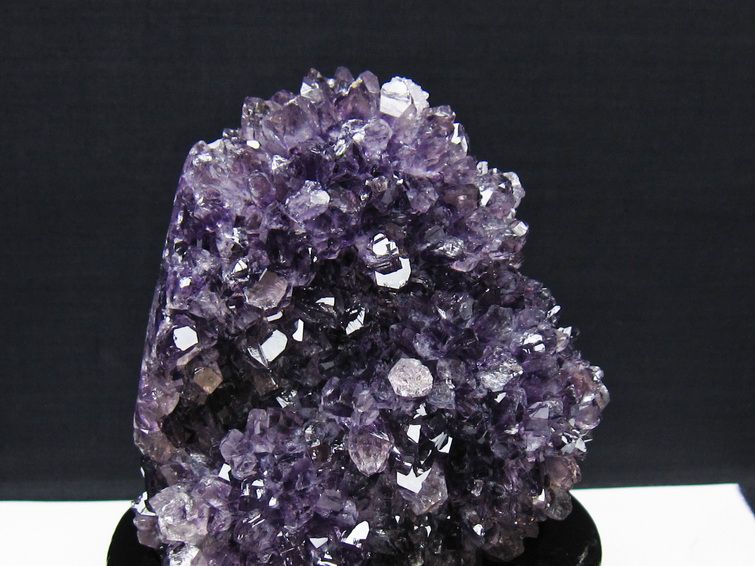 アメジスト クラスター ウルグアイ産 アメジスト 原石 amethyst 台座付属 一点物 182-8832