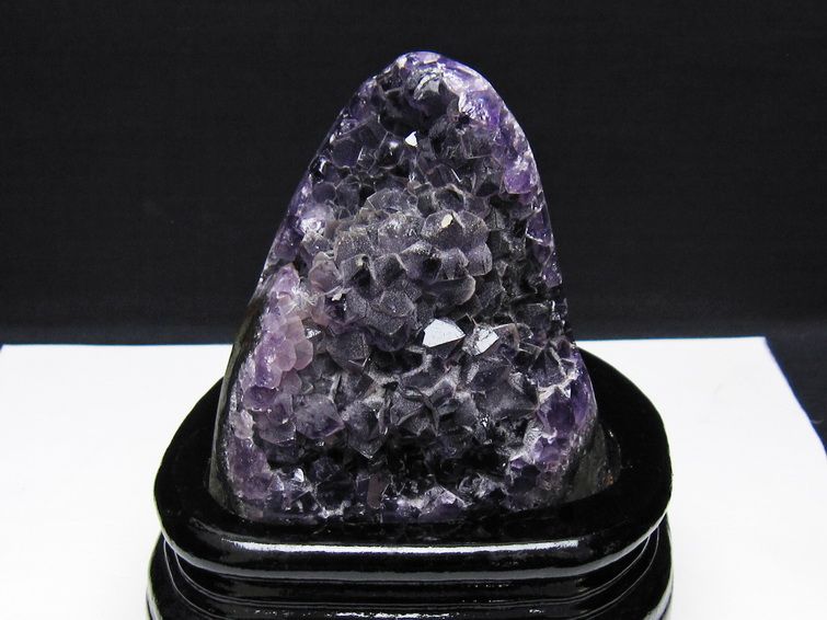 アメジスト クラスター ウルグアイ産 アメジスト 原石 amethyst 台座付属 一点物 182-8834